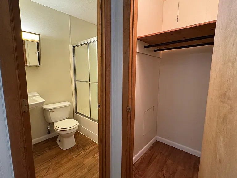 1007 E Park St #19 — Photo 7