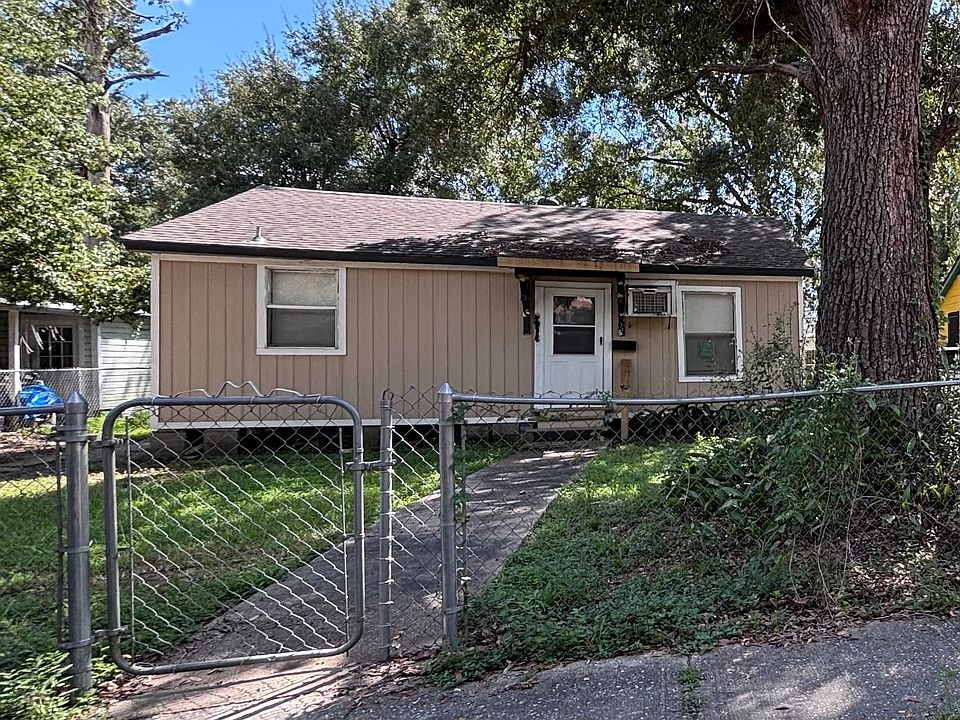 1st image of 2216 Tulip St