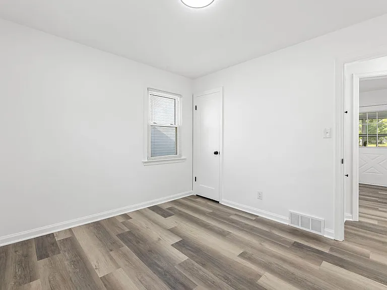 Bedroom #1