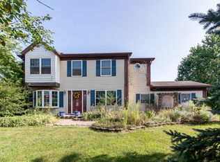 6637 Heatheridge Dr, Saline, MI 48176