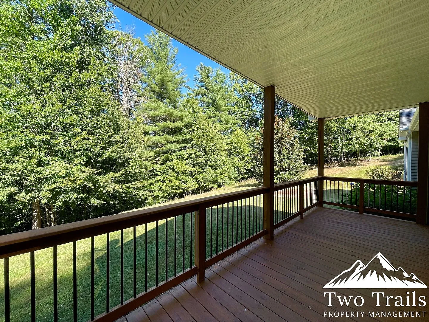 Private 3bed/2bath In Horse Shoe — Photo 2