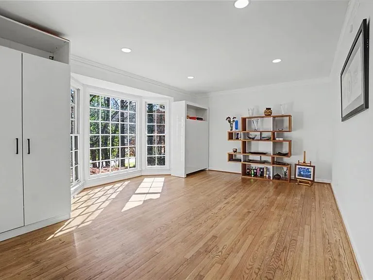 7330 Hunters Branch Dr NE — Photo 11