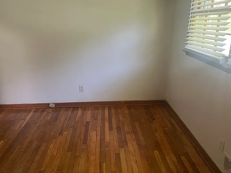 W Potomac Dr — Photo 11