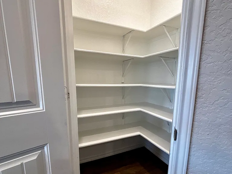812 Indigo Way — Photo 6