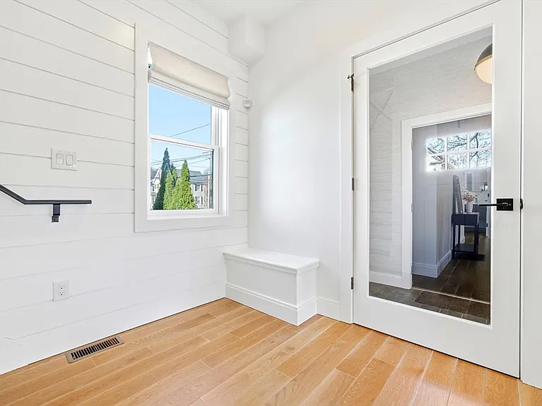 28 Cherry St #28 — Photo 8