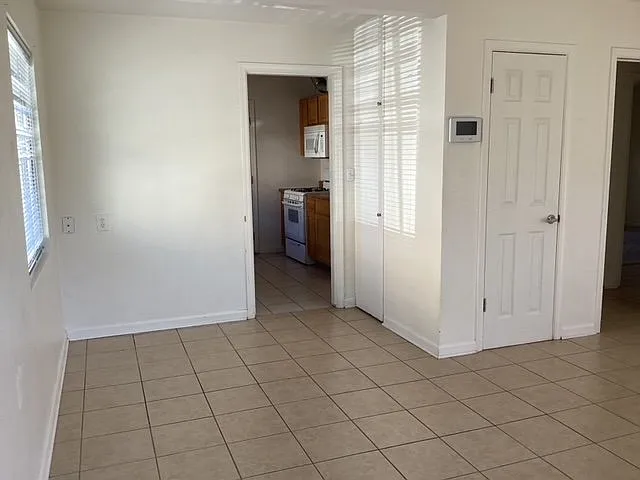 44257 Beech Ave — Photo 7