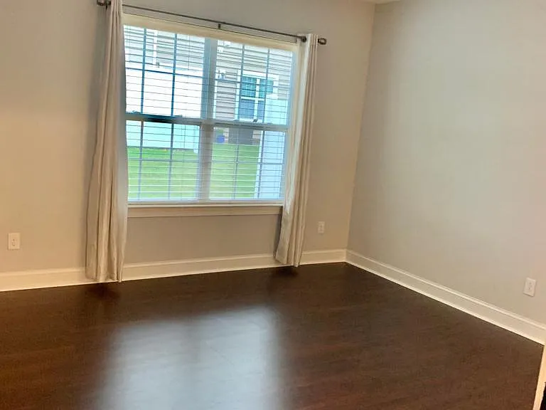 15425 Barossa Valley St — Photo 11