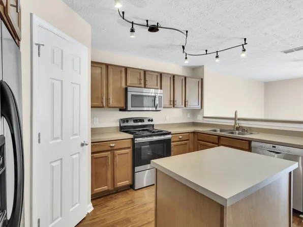 419 Shadow Glen Dr, Nashville, TN 37211