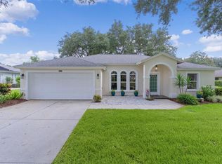 5548 Grove Mnr, Lady Lake, FL 32159