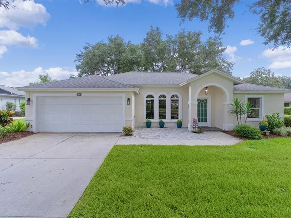 5548 Grove Mnr, Lady Lake, FL 32159
