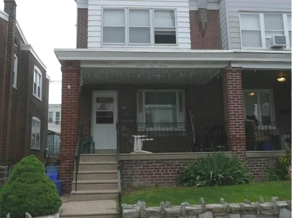 7112 Glenloch St, Philadelphia, PA 19135