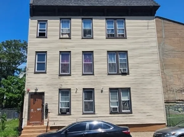 21 Governor St, Paterson City, NJ 07501