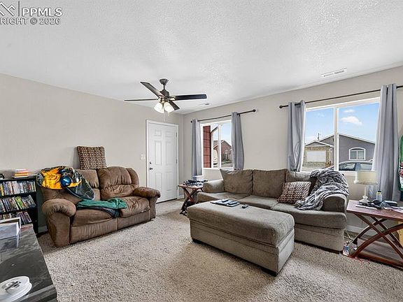 4th image of 823 Juliana Ct