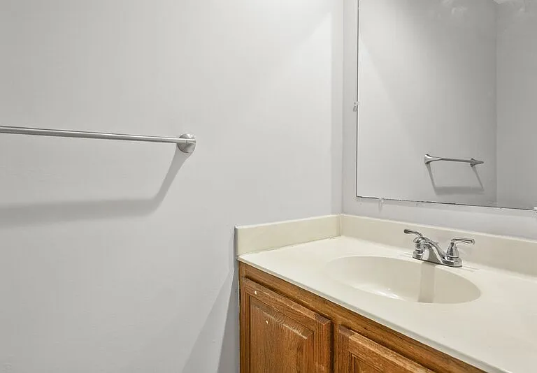 2258 N Tollgate Cir — Photo 10