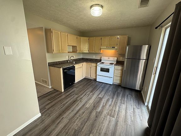 4th image of 1100 12th St #11