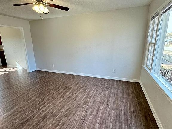4th image of 1812 Brighton Ave