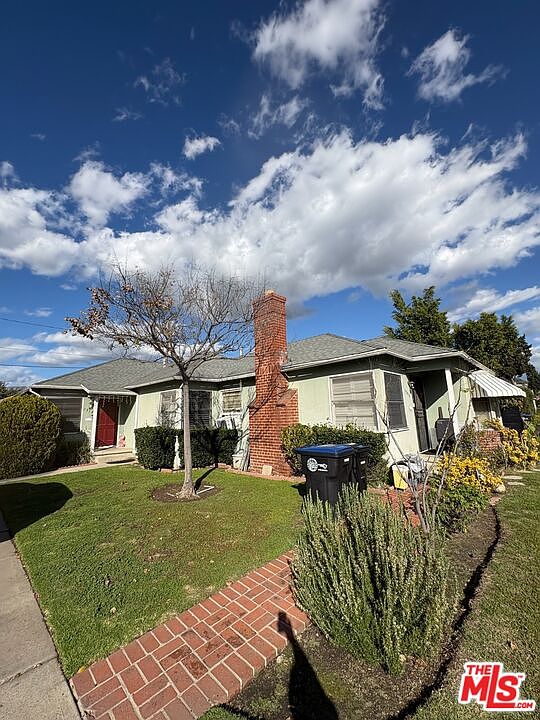 1st image of 1313 Carlton Dr