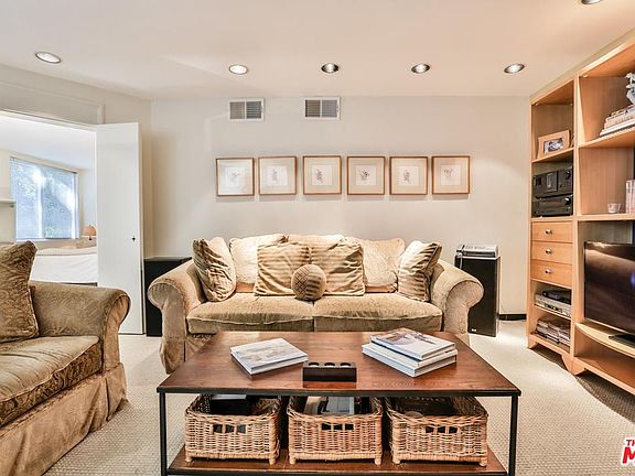 4th image of 8535 W West Knoll Dr APT 210