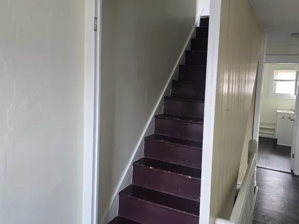 425 Hayward St #2, Manchester, NH 03103