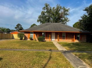 3825 Lassen Dr, Baton Rouge, LA 70814