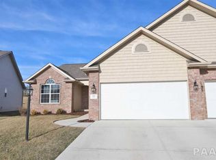 109 W Hillside Ct, Dunlap, IL 61525