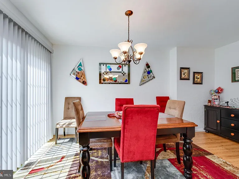 1211 Fredrick Blvd — Photo 10