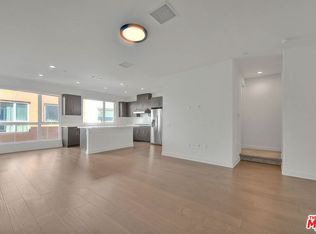 1144 W Alma Ln, Los Angeles, CA 90038