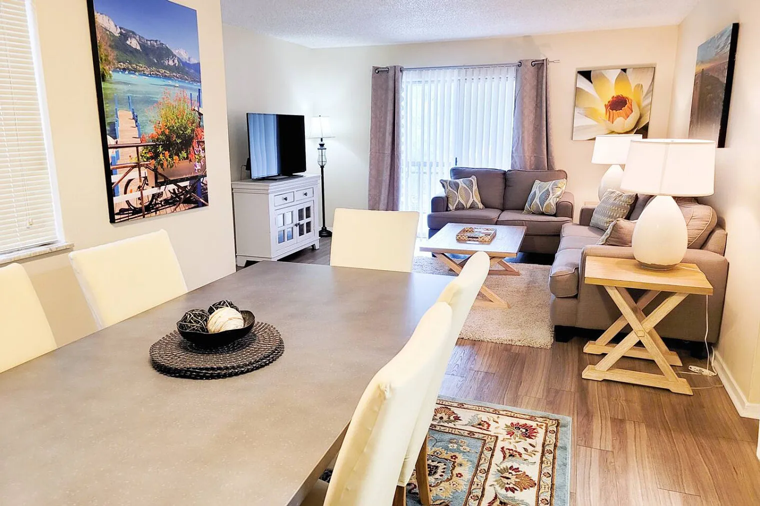 1 bed, 1.0 bath, $3,024 — Photo 2