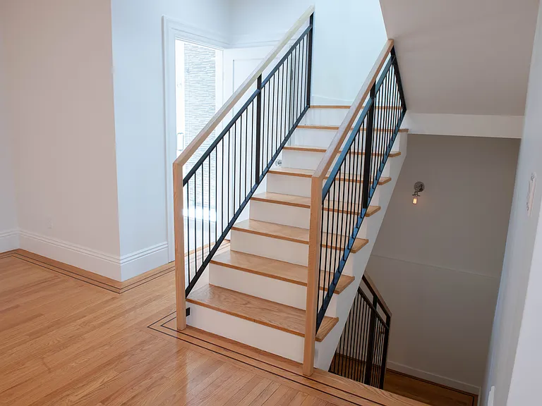 1045 Sanchez St — Photo 11