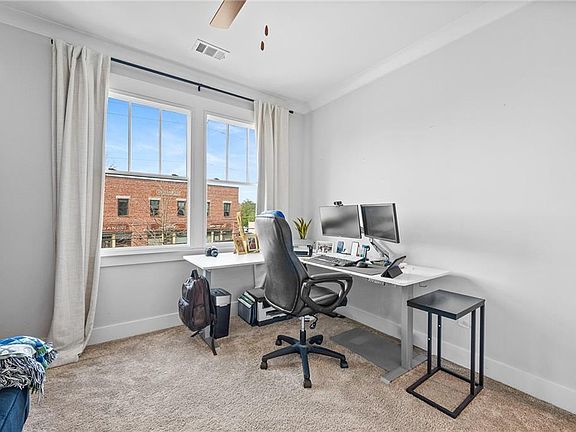 5th image of 730 Elmwood Way