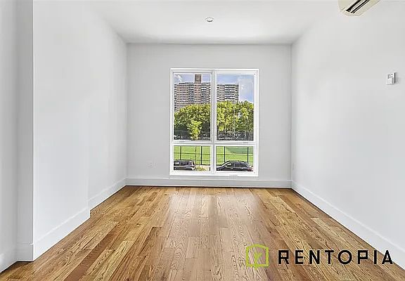 4th image of 61 Montrose Ave #3D