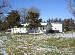 24070 E Island Rd, Brady, NE 69123