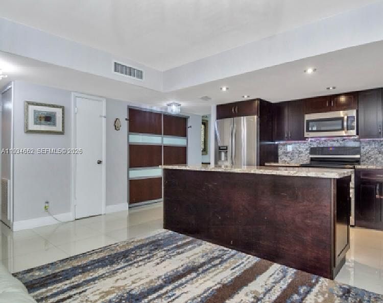 1st image of 20401 NE 30th Ave APT 108-8