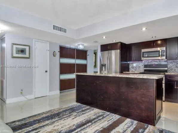 20401 NE 30th Ave APT 108-8, Aventura, FL 33180