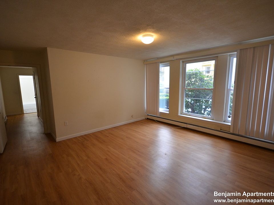1st image of 6 Gerald Rd #1