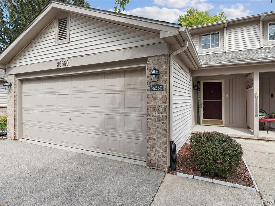 1st image of 36550 Deerhurst S