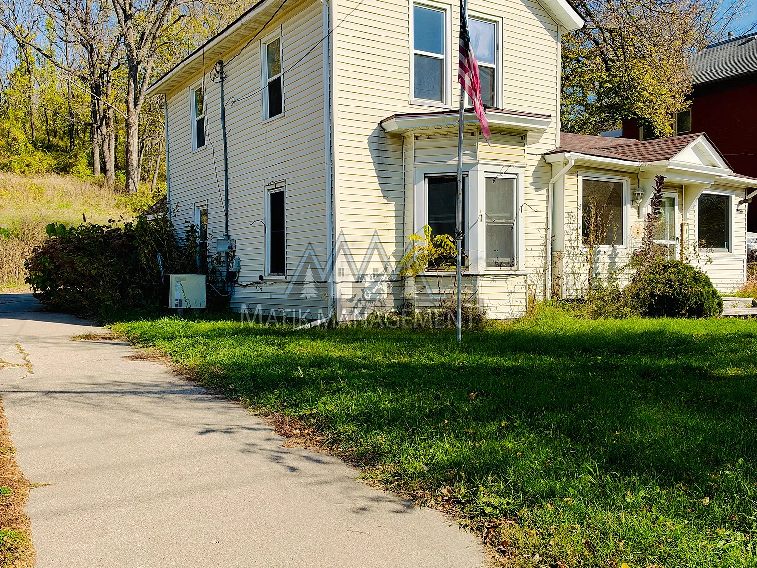 4 bed, $1,669 — Photo 2