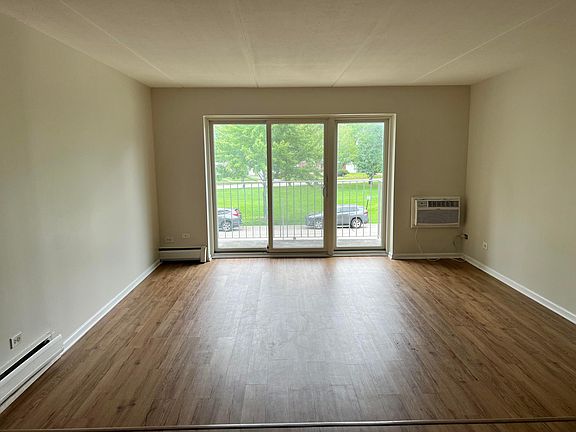 5th image of 5125 Blodgett Ave APT 209