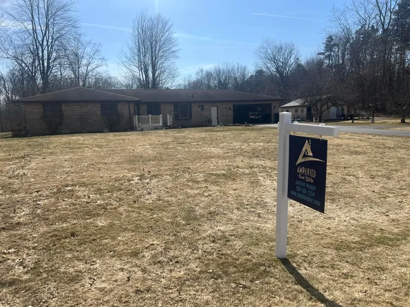 670 River Rd, Hastings, MI 49058