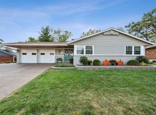 5120 Towne Centre Dr, Saint Louis, MO