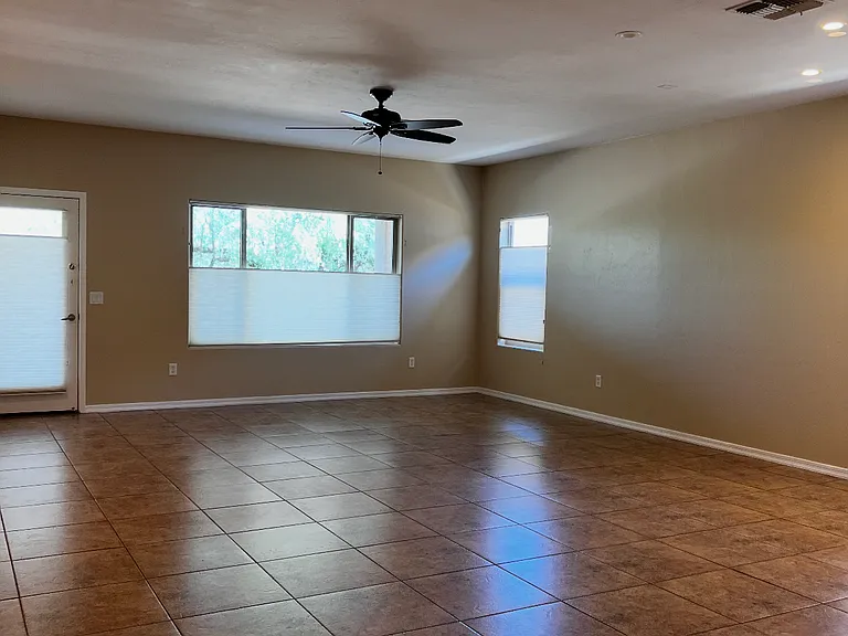 13555 N Barlassina Dr — Photo 16