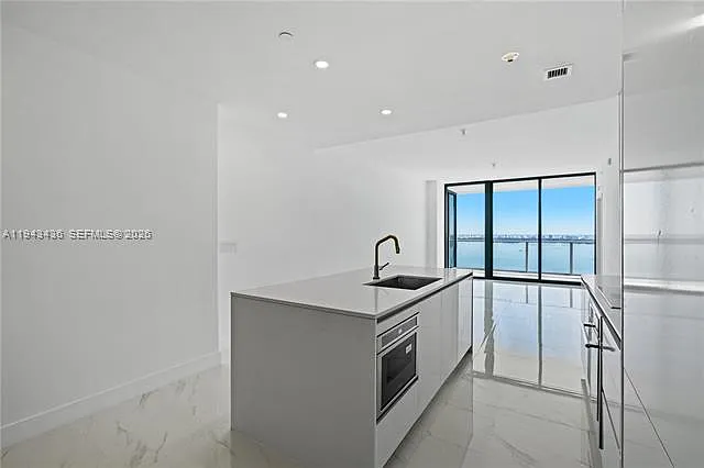 700 NE 24th St #3204 — Photo 8