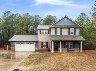 4808 Cedar Pass Dr, Hope Mills, NC 28348