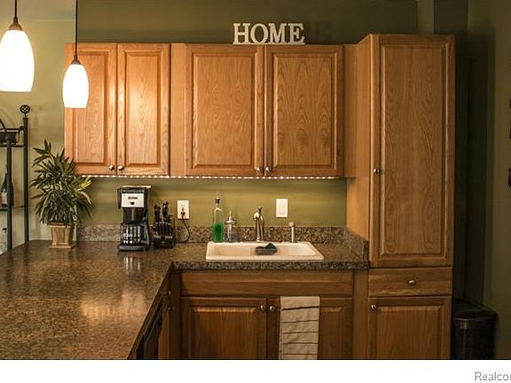 4th image of 1683 Mariner Dr #109
