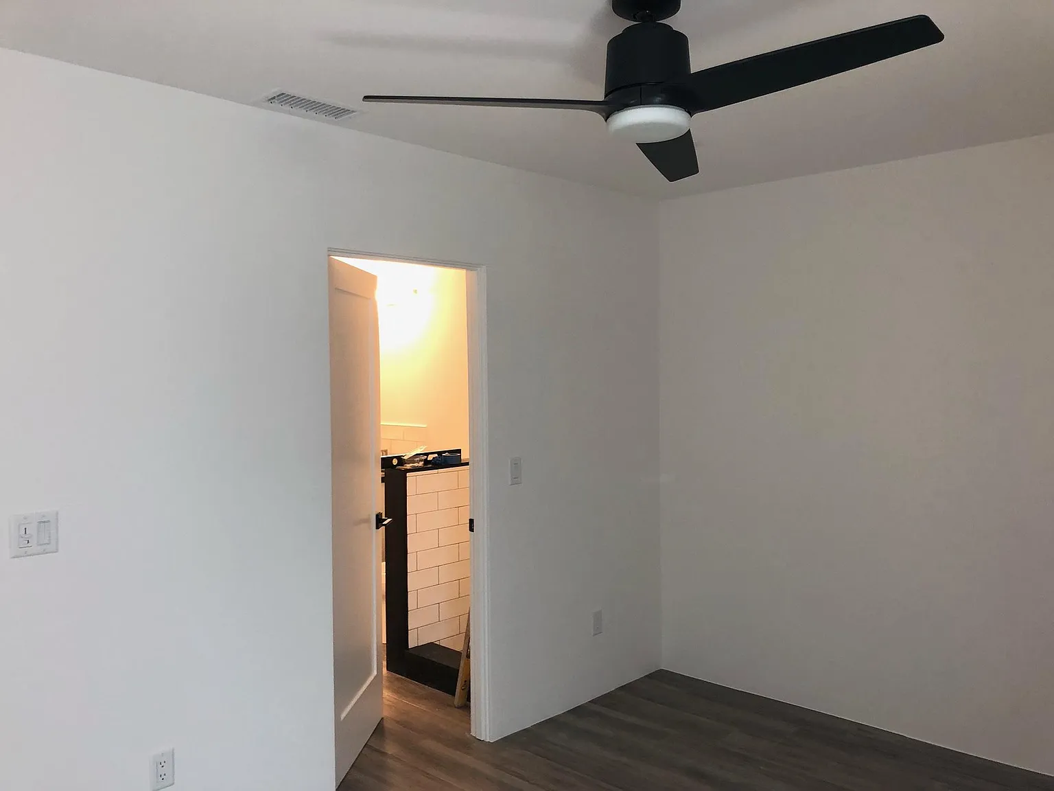 3 bed, 1276 sqft, $7,250 — Photo 4
