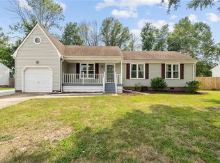 2421 Locks Lndg, Chesapeake, VA 23323