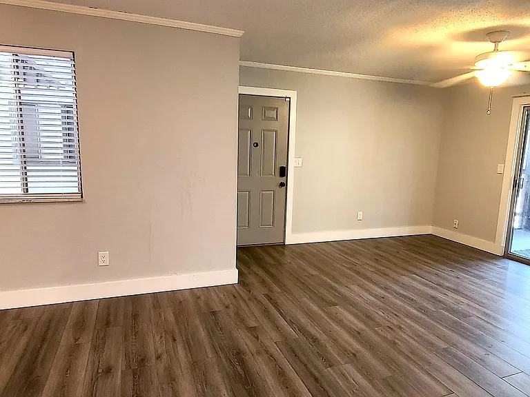 6519 W Newberry Rd #702 — Photo 18