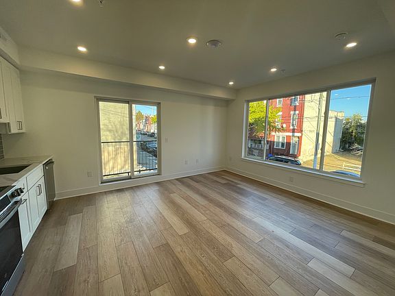 4th image of 2901 Cecil B Moore Ave #2