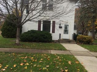 105 N Harrison St, Stoughton, WI 53589