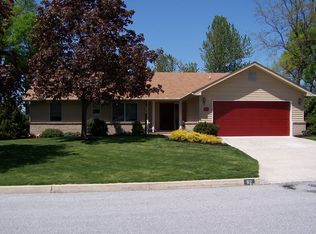 82 Fairway Dr, Camp Hill, PA